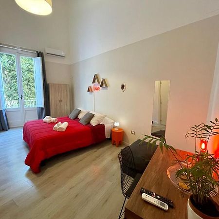 4 Balconi Rooms Paladini B&B E Appartamenti เลชเช ภายนอก รูปภาพ
