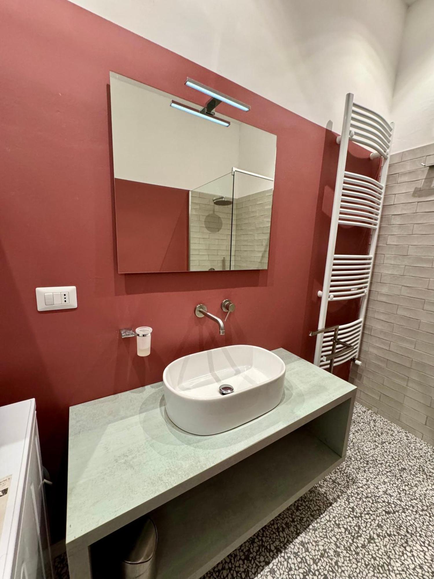 4 Balconi Rooms Paladini B&B E Appartamenti เลชเช ภายนอก รูปภาพ